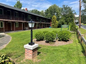 Brookside Apartments in Westfield, MA - Building Photo