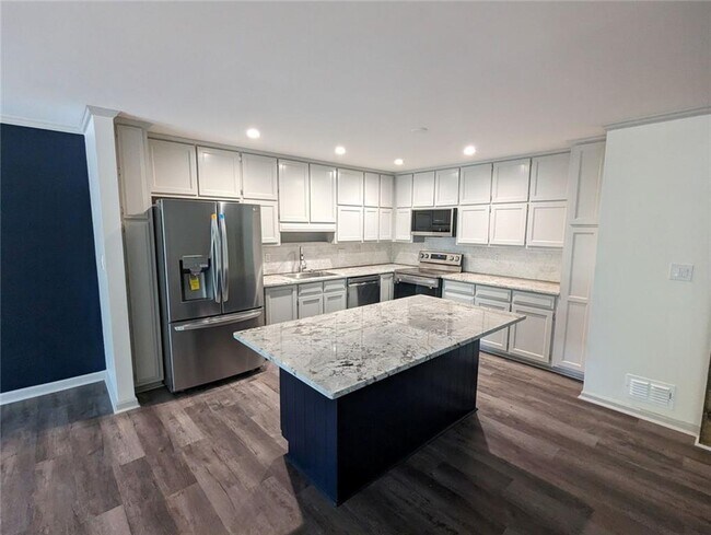 1865 D'Youville Ln in Chamblee, GA - Building Photo - Building Photo