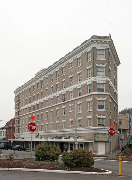 R105 in Chehalis, WA - Foto de edificio