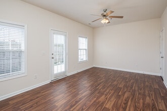 Chapman's Retreat in Spring Hill, TN - Building Photo - Interior Photo