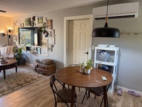 1200 N Cora St in Ellensburg, WA - Foto de edificio - Building Photo