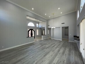 3173 Elk Clover St in Las Vegas, NV - Building Photo - Building Photo