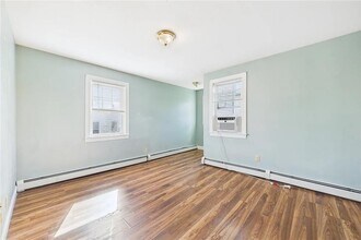 136 Almy St in Providence, RI - Building Photo - Building Photo