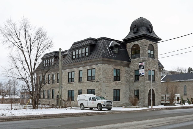 200 Wilfrid-Lavigne Boul in Gatineau, QC - Building Photo - Building Photo