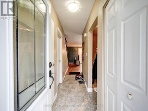 6476 Huggins St in Niagara Falls, ON - Building Photo - Building Photo