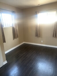 9627 Hickory St photo'