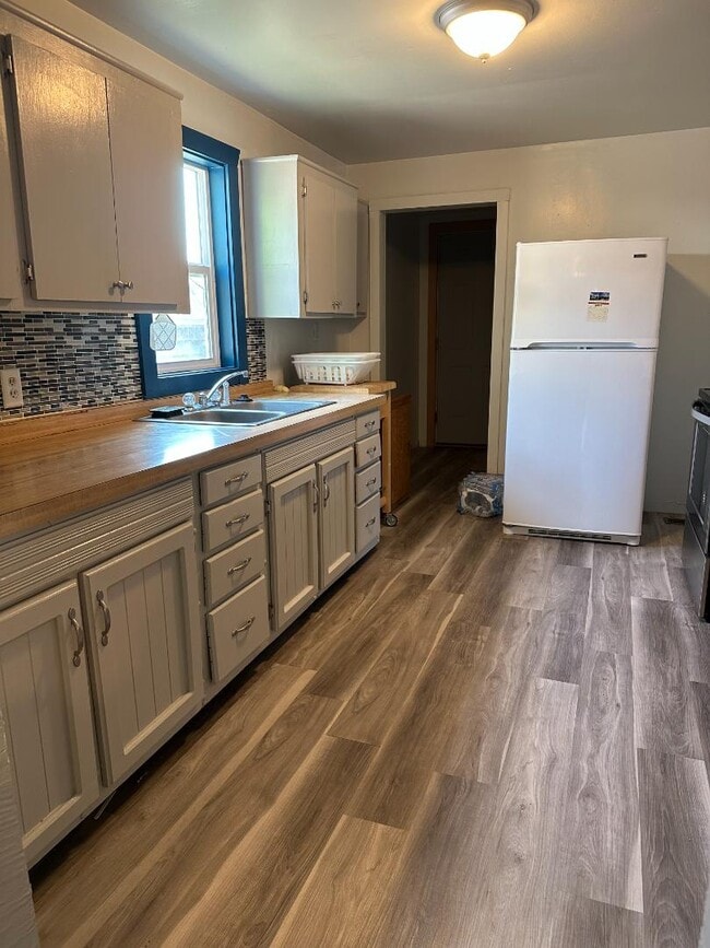 643 Hansen Ave in Burley, ID - Building Photo - Building Photo