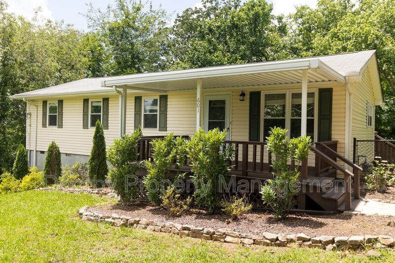 601 Tucker St in Chattanooga, TN - Building Photo