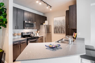 Residence at Lake Jackson Apartments in Lake Jackson, TX - Foto de edificio - Interior Photo