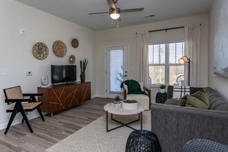 Sunrise Ridge in Knoxville, TN - Foto de edificio - Interior Photo