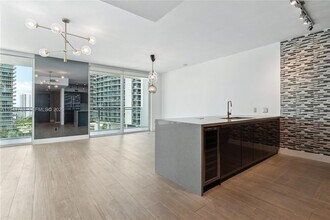 1080 Brickell Ave, Unit 1401 in Miami, FL - Building Photo - Building Photo
