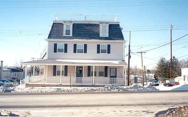 2112 W Main St in Jeffersonville, PA - Building Photo