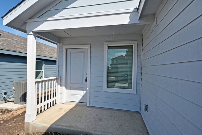 3716 Axis Hl St in New Braunfels, TX - Building Photo - Building Photo