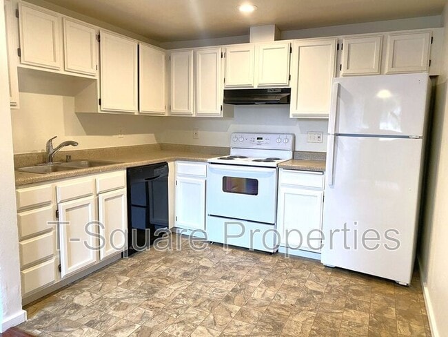 property at 7041 S 116th Pl