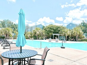 The Jane at College Station in College Station, TX - Foto de edificio - Building Photo