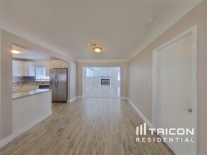 6822 31st Ave N in St. Petersburg, FL - Building Photo - Building Photo