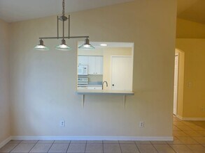 2701 Owen Ave S in Lehigh Acres, FL - Foto de edificio - Building Photo
