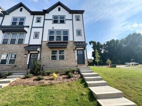 1754 Blanche St in Charlotte, NC - Building Photo - Building Photo