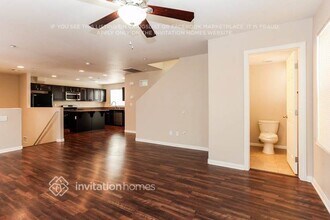 8961 Stephanie Jean Ct in Las Vegas, NV - Building Photo - Building Photo