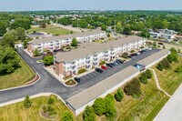 Connect 55+ La Vista Active Living 55+ in La Vista, NE - Foto de edificio - Building Photo