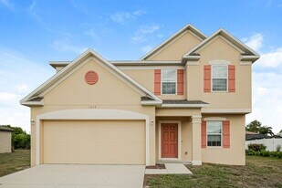 1519 SW 20th Ave in Cape Coral, FL - Building Photo