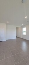 1557 Leaf Ln in Kissimmee, FL - Building Photo - Building Photo