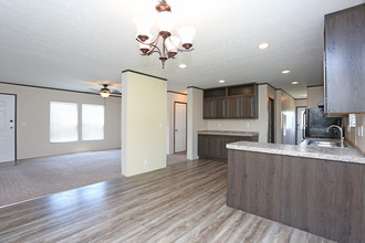 Pine Trace in Houston, TX - Building Photo - Interior Photo