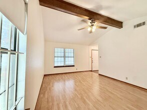 3900 Knollwood Dr in Austin, TX - Building Photo - Building Photo