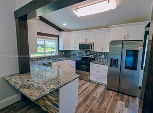 4587 Barrett St in Delray Beach, FL - Building Photo - Building Photo