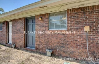 2 E Laramie Dr in Sherwood, AR - Building Photo - Building Photo