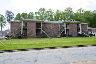 Navarro Apartments in Clarkston, GA - Building Photo - Building Photo