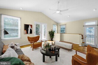 6504 Stratford Rd in Chevy Chase, MD - Building Photo - Building Photo