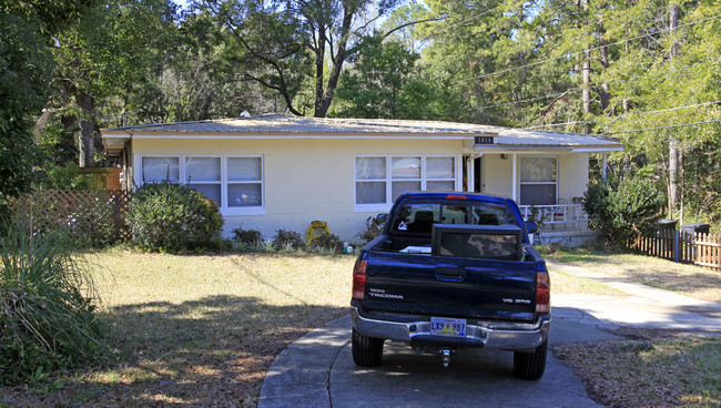 1816 Fernando Dr in Tallahassee, FL - Building Photo - Building Photo