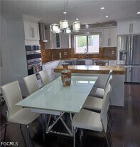 4250 Steamboat Bend in Ft. Myers, FL - Building Photo