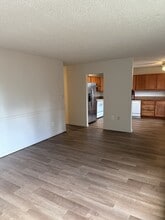 100 B St in Fairbanks, AK - Foto de edificio - Building Photo