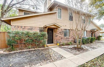 5714 Cedar Creek Dr in Benbrook, TX - Building Photo - Building Photo