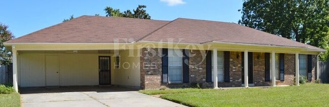 property at 3034 Oak Allee St