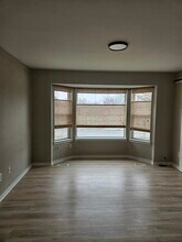 44900 Bayview Dr, Unit 14 in Novi, MI - Foto de edificio - Building Photo