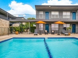 Village Oaks Apartments