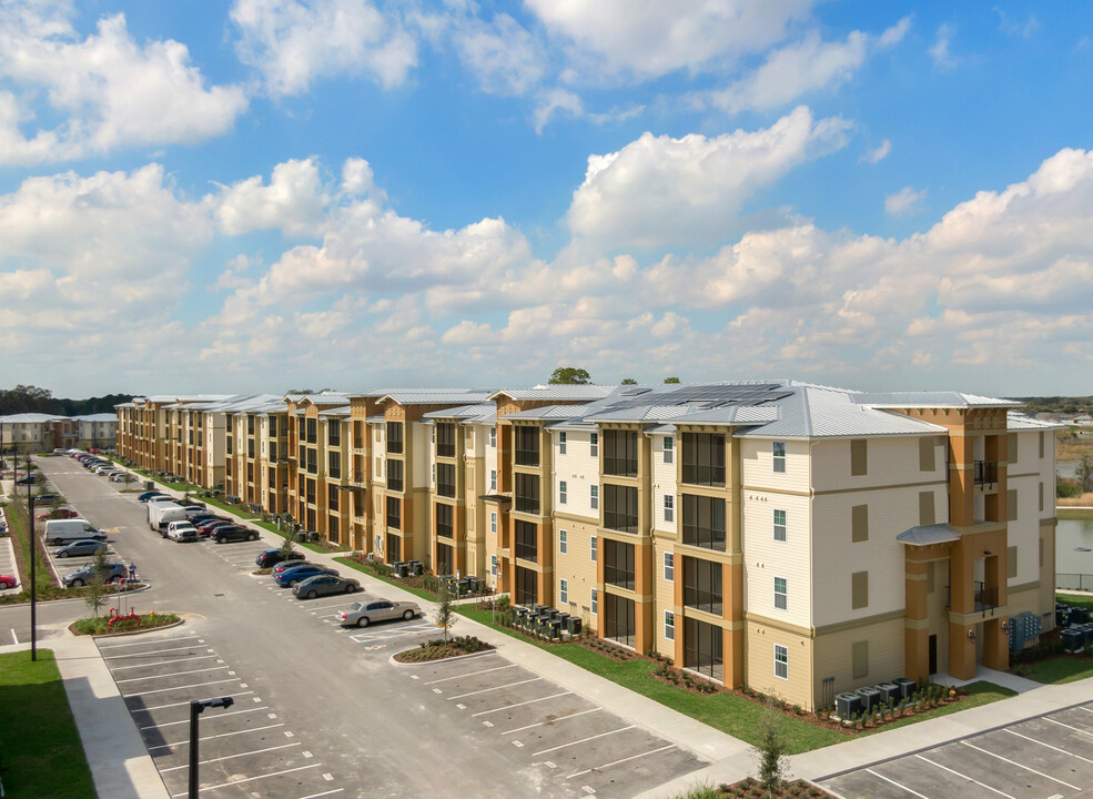 Lake Sumter Reserve Senior in Lady Lake, FL - Building Photo