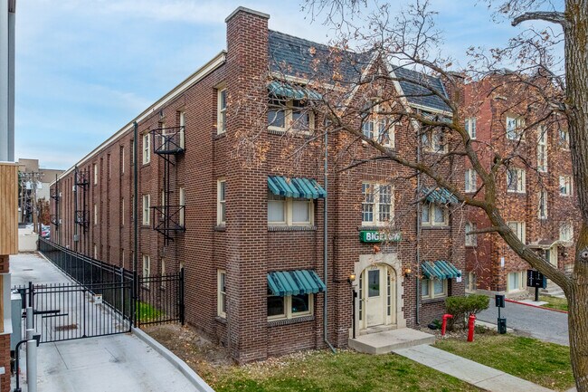 Bigelow Chapman Apartments in Salt Lake City, UT - Building Photo - Building Photo