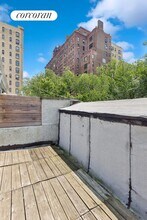 27 W 94th St in New York, NY - Building Photo - Building Photo