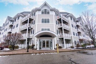 614 Pond St in Braintree, MA - Building Photo