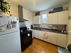 28W573 Stafford Pl in Warrenville, IL - Building Photo - Building Photo