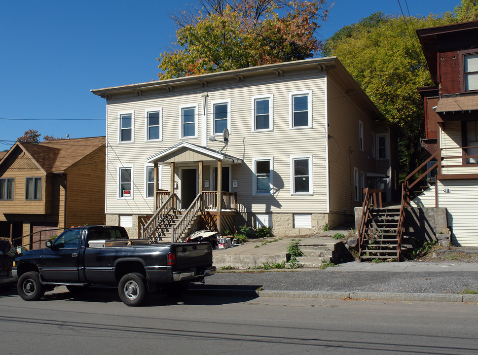 213-215 Gertrude St in Syracuse, NY - Foto de edificio