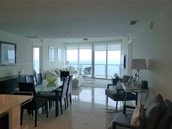 17001 Collins Ave, Unit 4101 in Sunny Isles Beach, FL - Building Photo - Building Photo