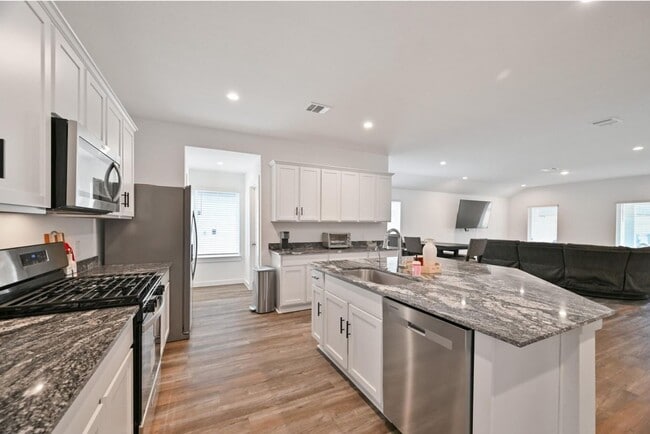 property at 1139 Hughes Crossing Dr