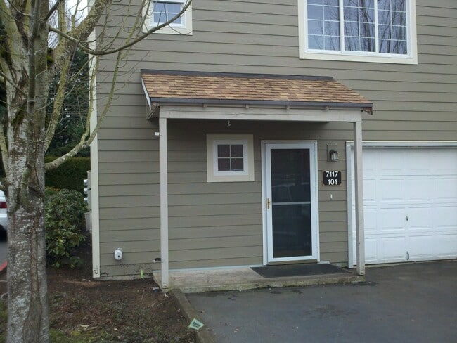 7117 SW Sagert St in Tualatin, OR - Building Photo - Building Photo