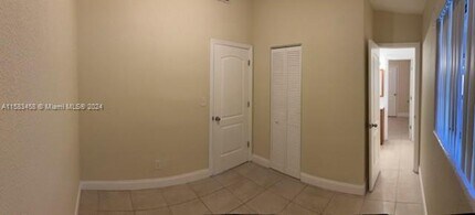 2325 Hope St in Hollywood, FL - Building Photo - Building Photo