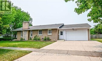 5103 Duke Ave in Niagara Falls, ON - Building Photo